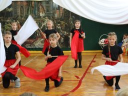 b_1024_768_0_00_images_2023_2024_WYDARZENIA_3maja_439200348_899744751953474_7801479610802520127_n